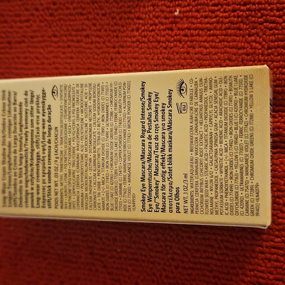 Bobbi Brown City Stroll Mascara & Cream Shadow Stick Set & Heart Pouch. - Picture 6 of 9